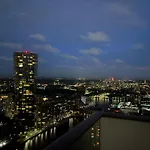 Stunning Canary Wharf Apartment City View