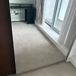 Stunning Canary Wharf Apartment City View