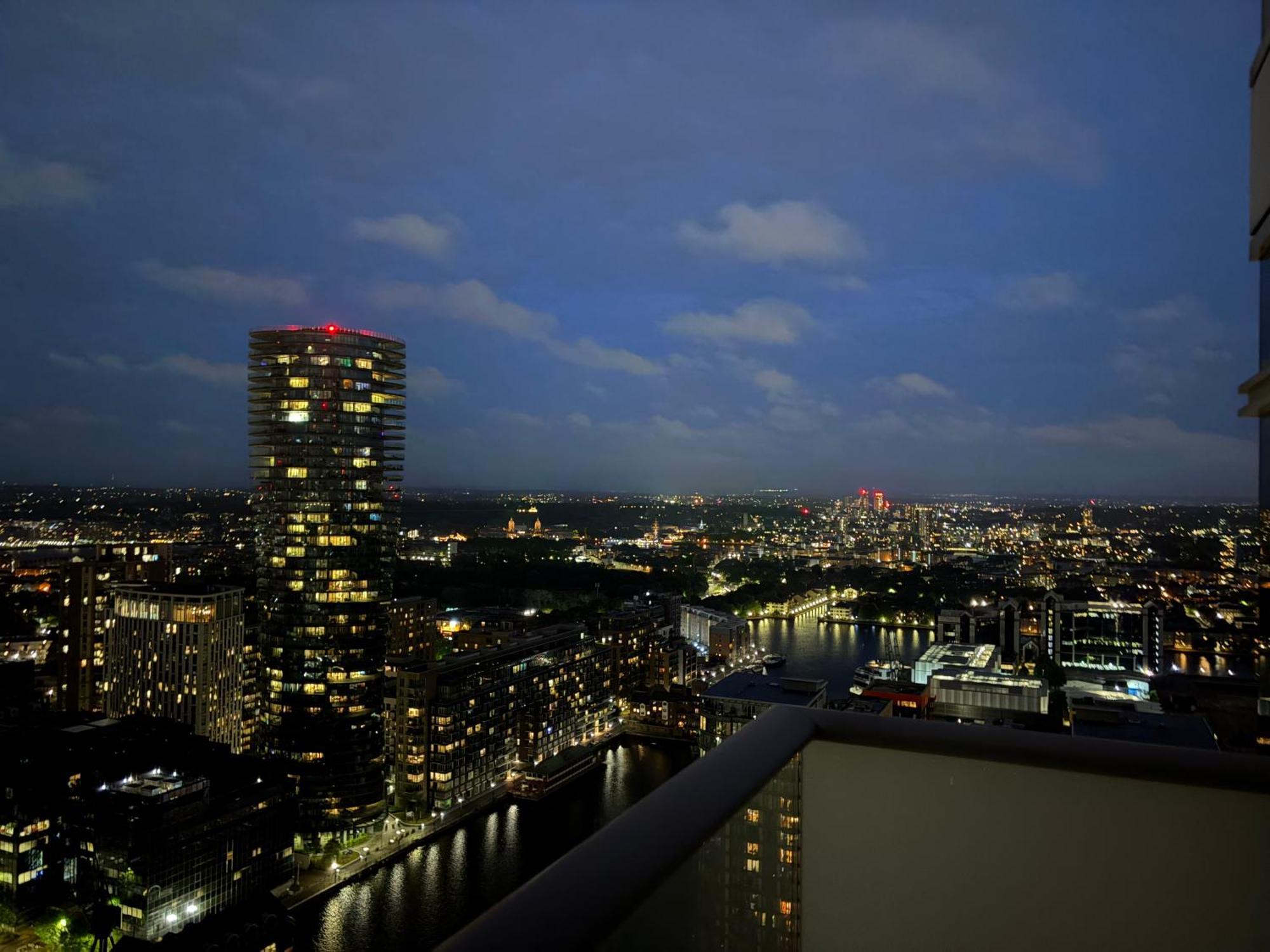 Stunning Canary Wharf View *